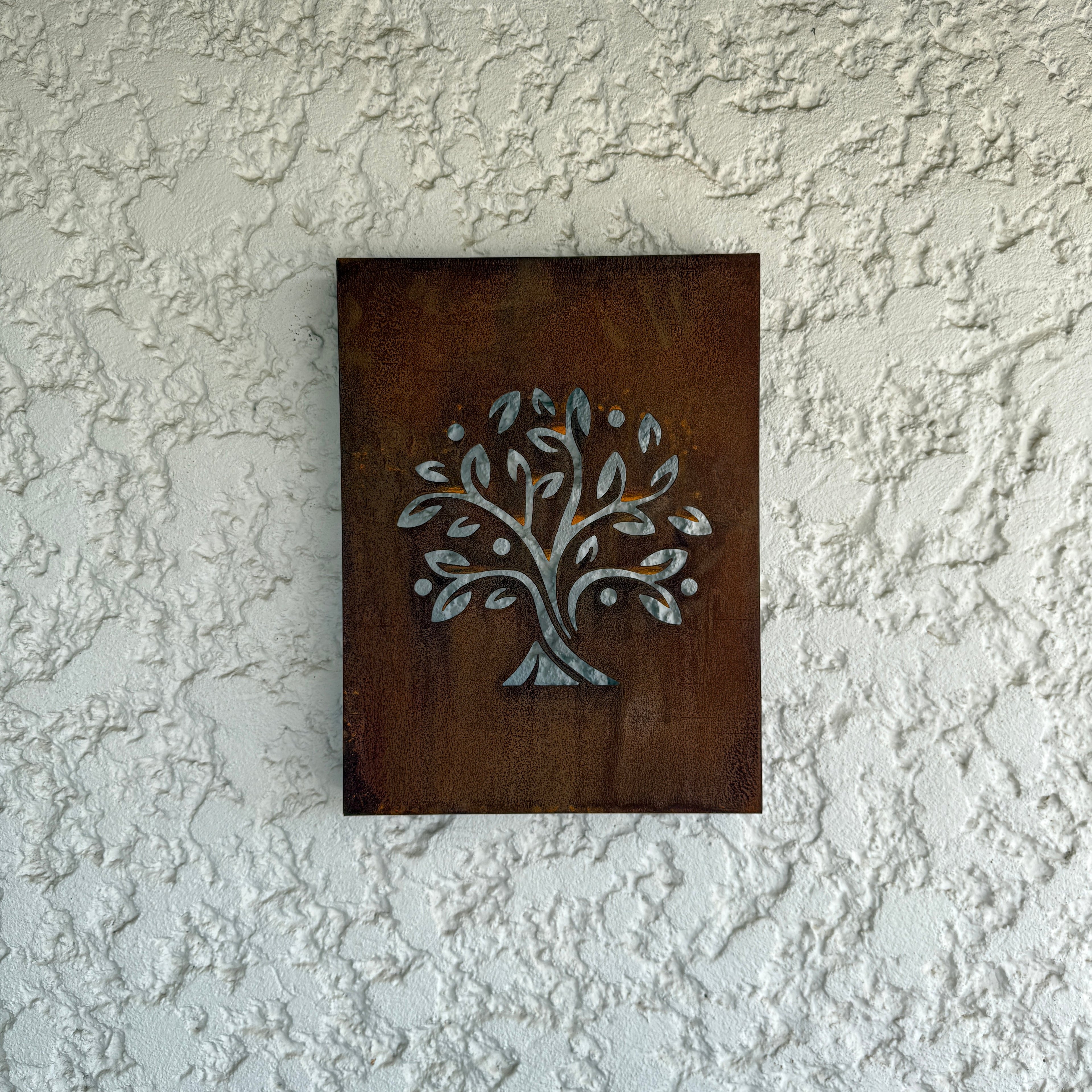 Árbol de la vida con luz solar